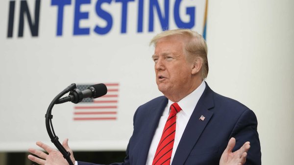 股票期货配资公司 特朗普：如果我是白宫边境事务主管 我会逮捕加州州长