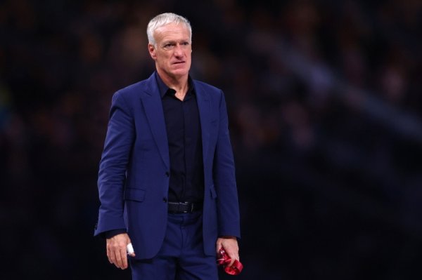 配资网上配资 队报: 德尚本周三前往美国, 现场观看巴黎对阵皇马的世俱杯半决赛